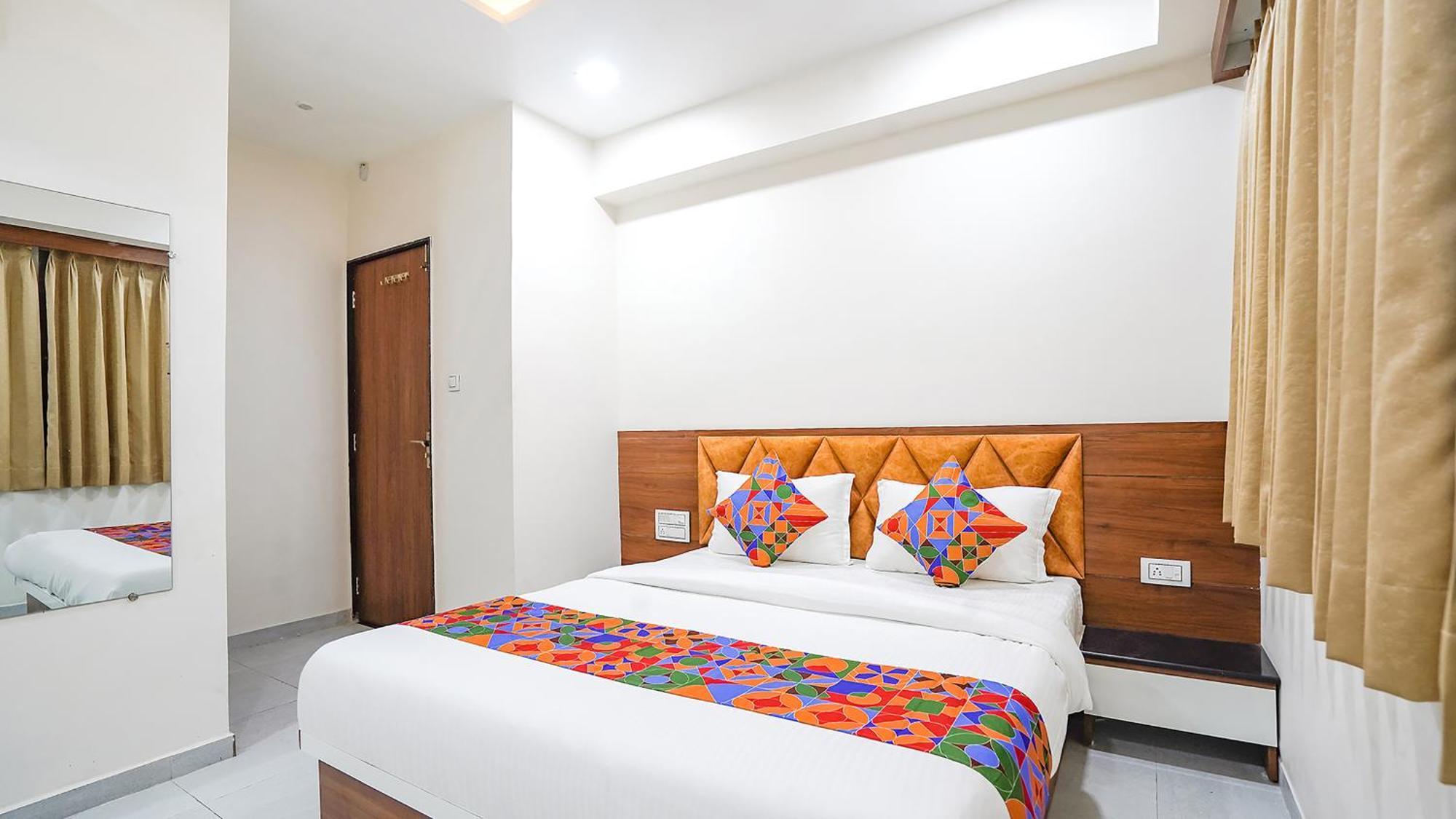 Fabhotel Vishala In Ahmedabad Extérieur photo
